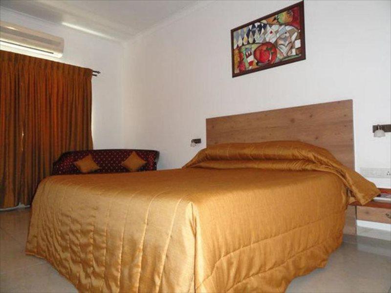 Octave Hotel - Double Road Bangalore Room photo
