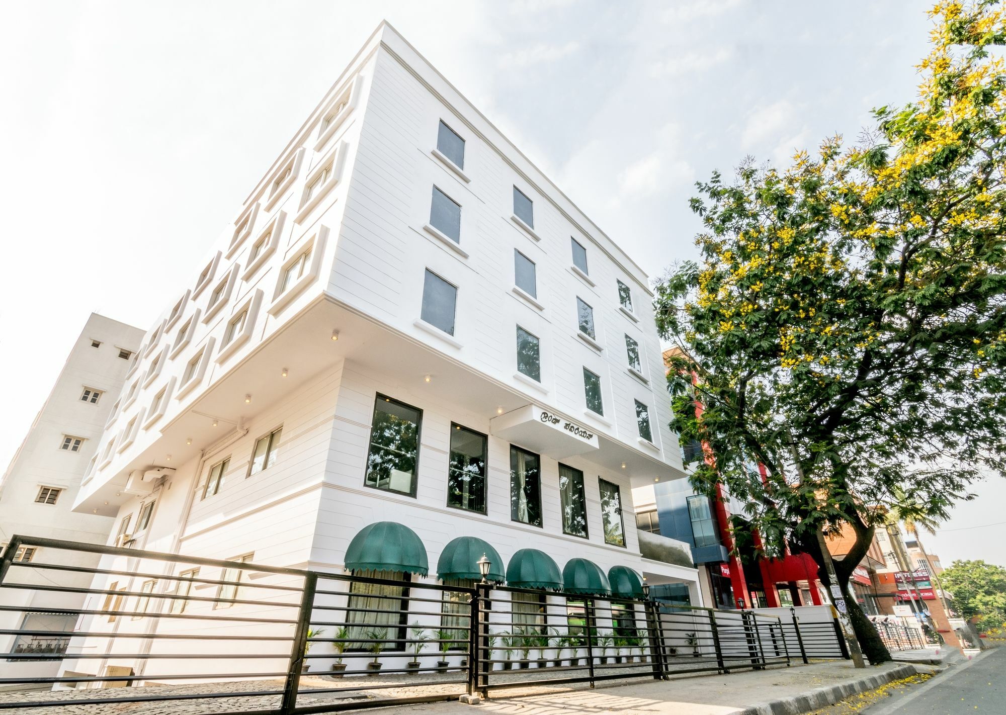 Octave Hotel - Double Road Bangalore Exterior photo